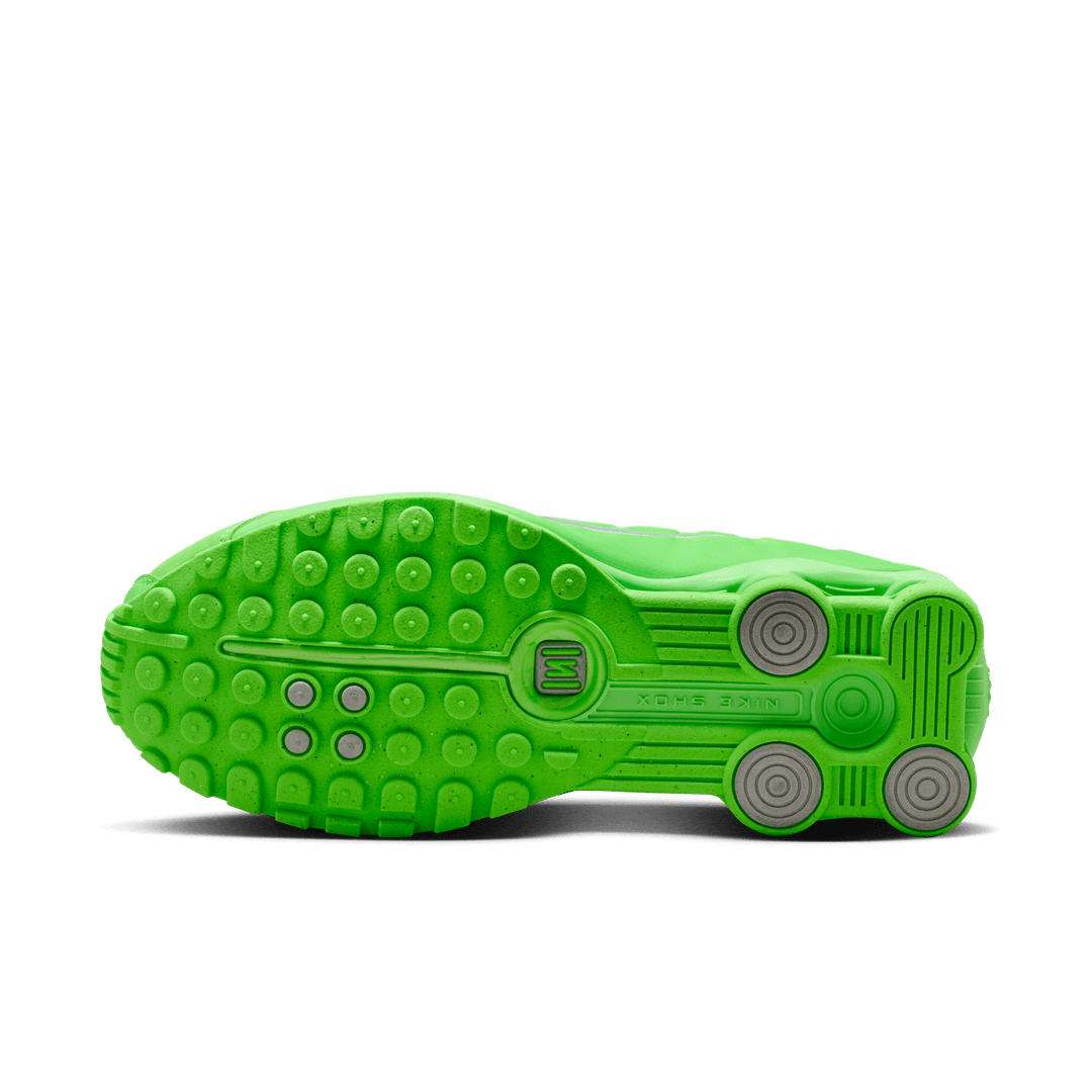 Nike shox id on sale