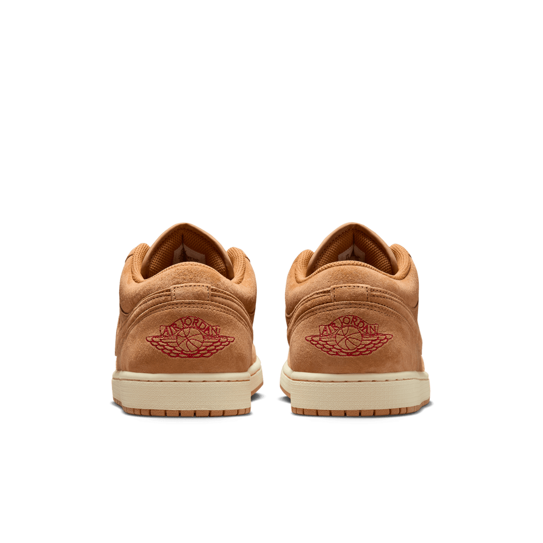 Air Jordan 1 Low SE 'Flax'