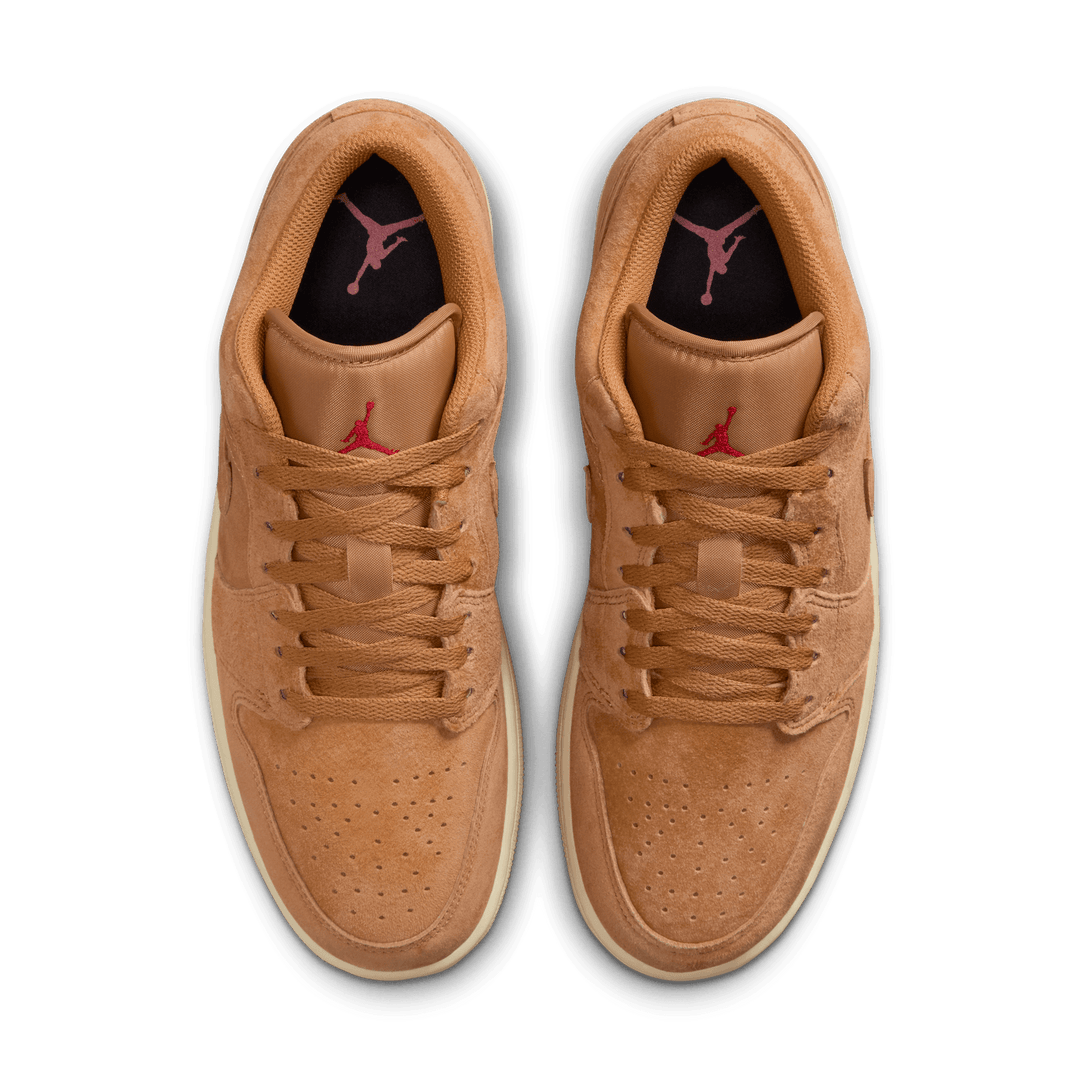 Air Jordan 1 Low SE 'Flax'