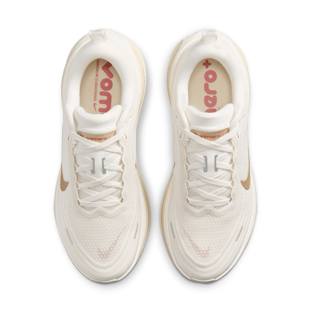 Women's Nike Vomero Plus 'Sail/Metallic Gold'