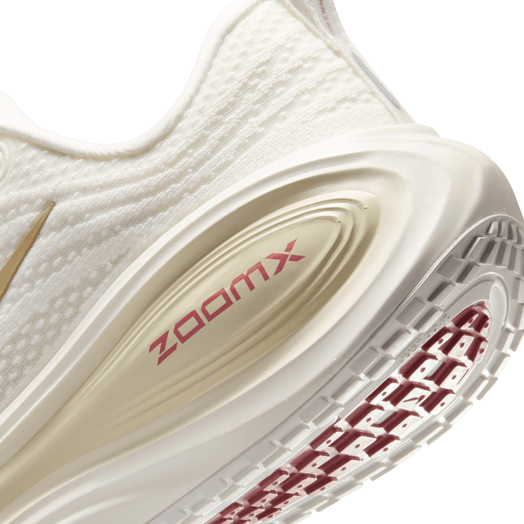 Women's Nike Vomero Plus 'Sail/Metallic Gold'