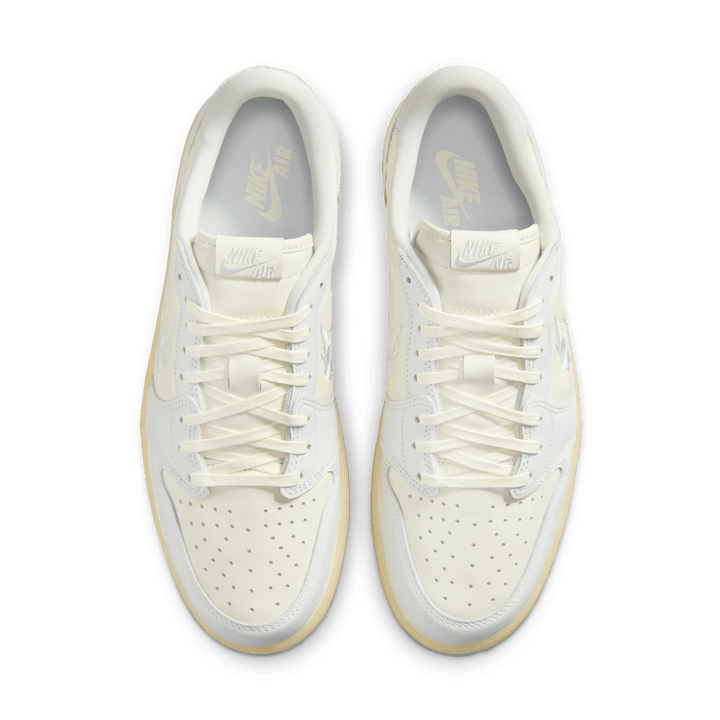 Air Jordan 1 Low OG 'Floral Swoosh'