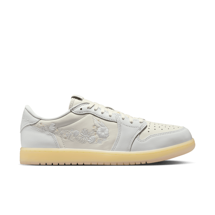 Air Jordan 1 Low OG 'Floral Swoosh'