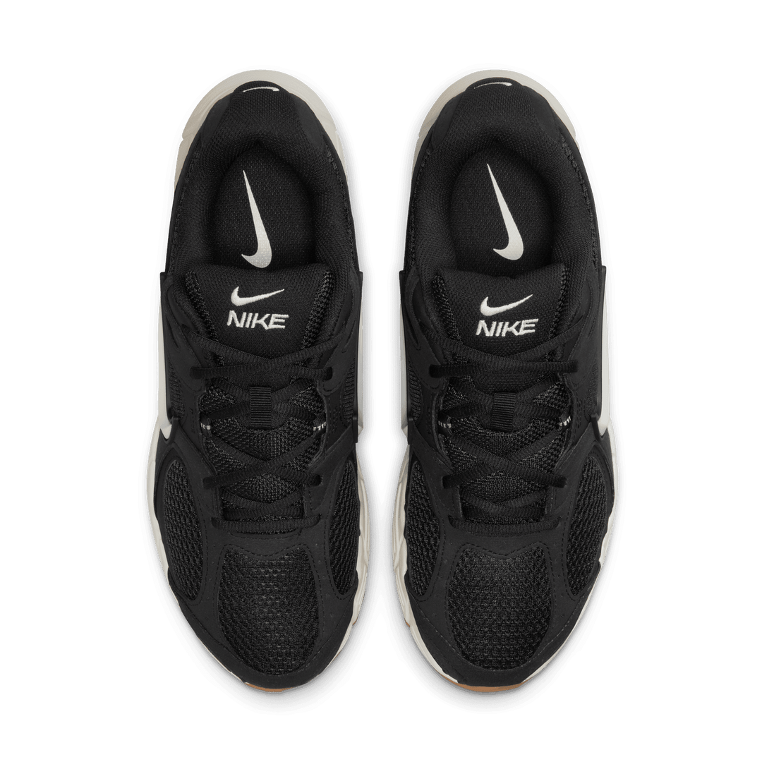 Nike V5 RNR 'Black/Phantom Gum'