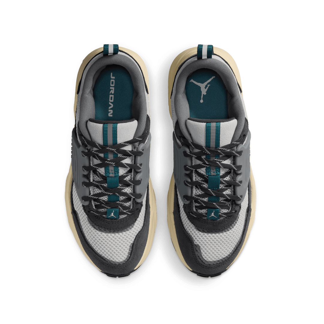 Air Jordan Trunner O/S 'Photon Dust/Ash Green' GS