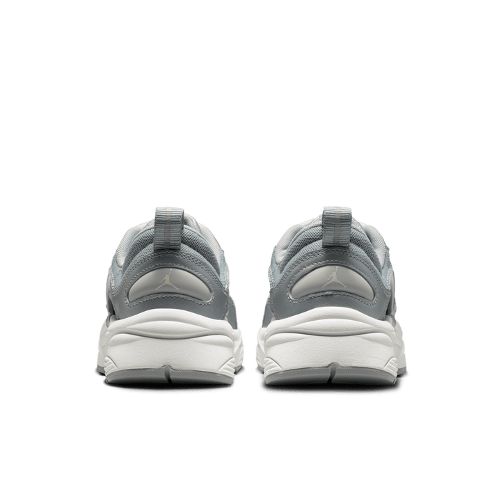 Women's Air Jordan Trunner O/S 'Swan/Wolf Grey'