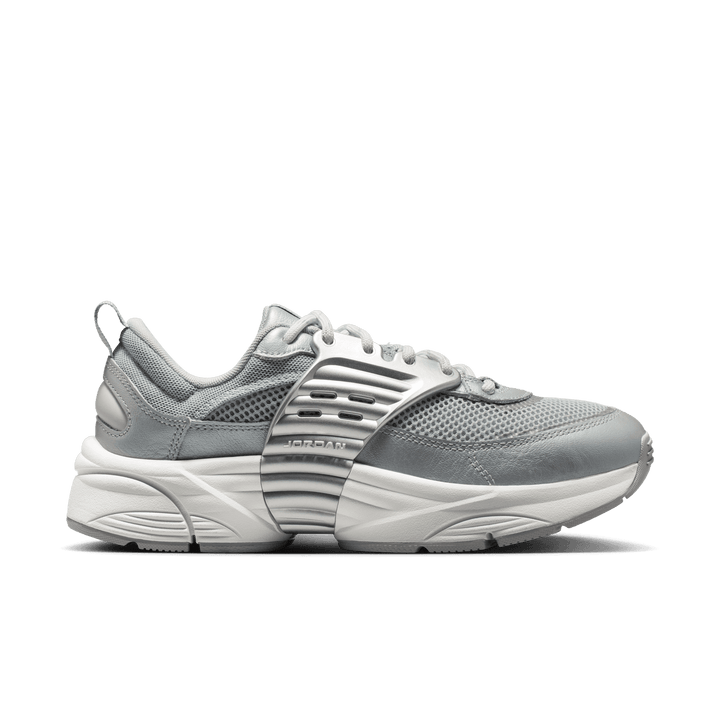 Women's Air Jordan Trunner O/S 'Swan/Wolf Grey'
