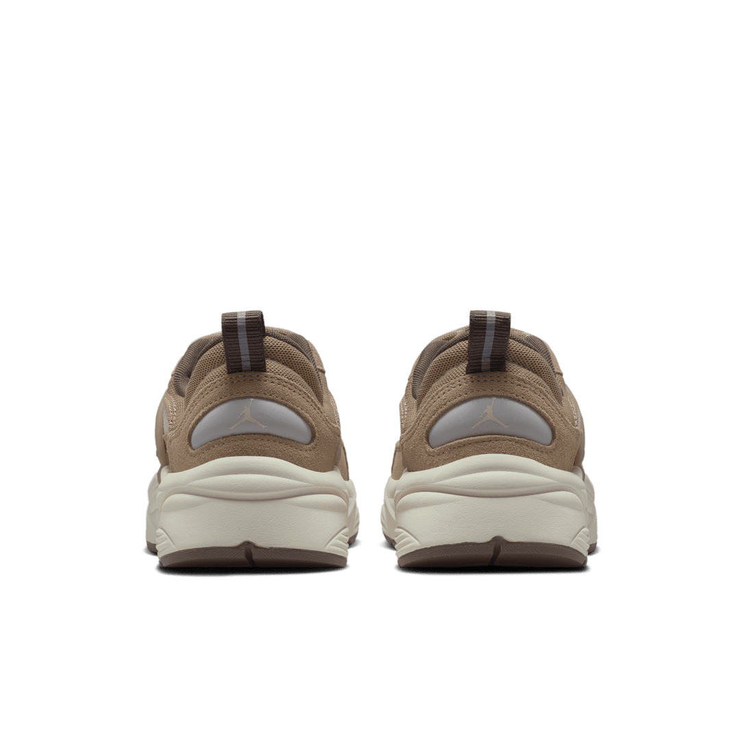 Women's Air Jordan Trunner O/S 'Khaki/Pale Ivory'