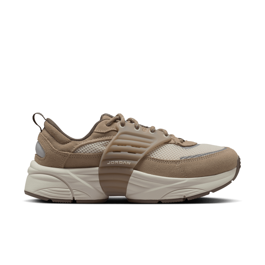 Women's Air Jordan Trunner O/S 'Khaki/Pale Ivory'