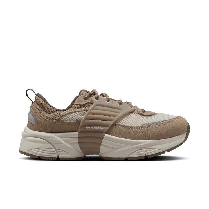 Women's Air Jordan Trunner O/S 'Khaki/Pale Ivory'