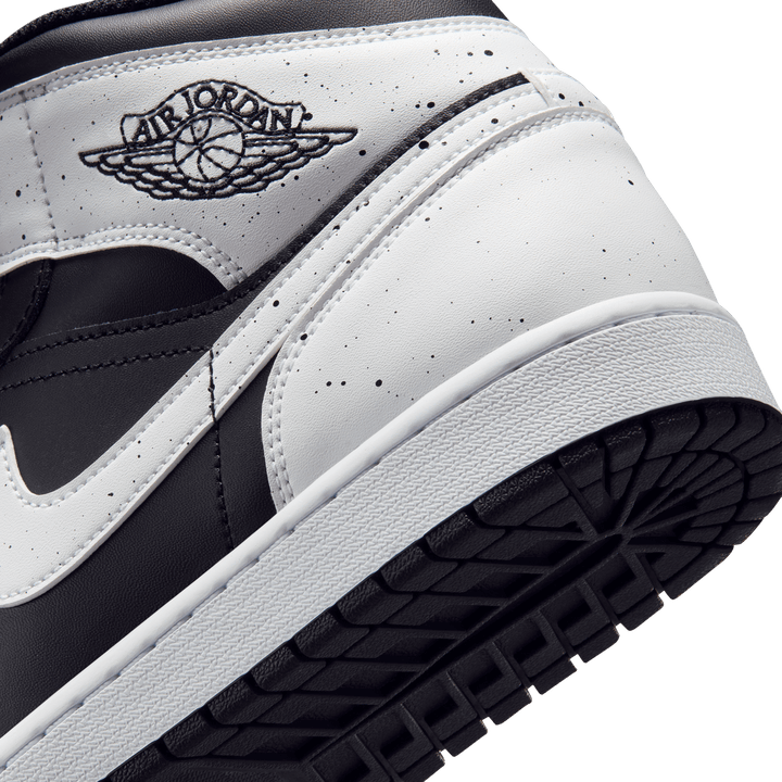 Air Jordan 1 Mid SE 'Oreo'