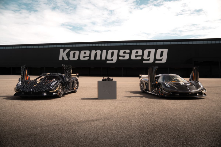 LEGO® Technic™ Koenigsegg Sadair's Spear Megacar 42232
