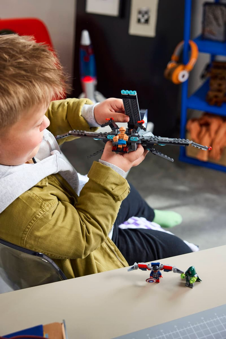 LEGO® Marvel Avengers: Doomsday Quinjet 76347