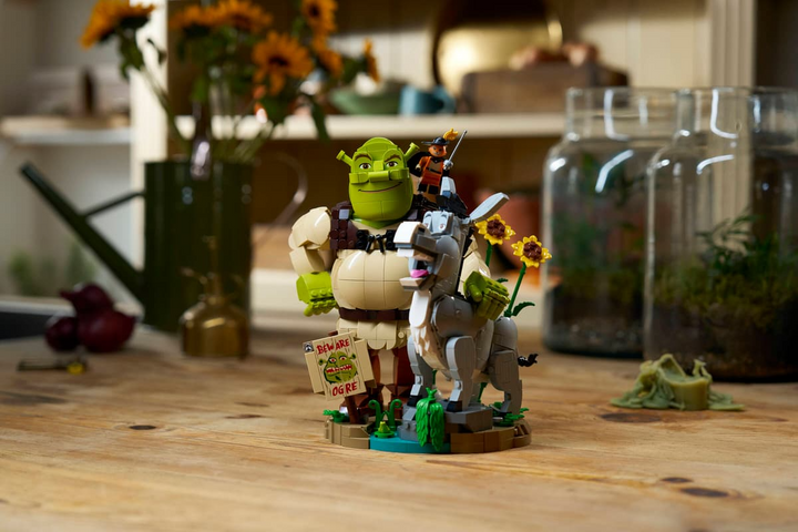LEGO® Shrek, Donkey & Puss in Boots 72423