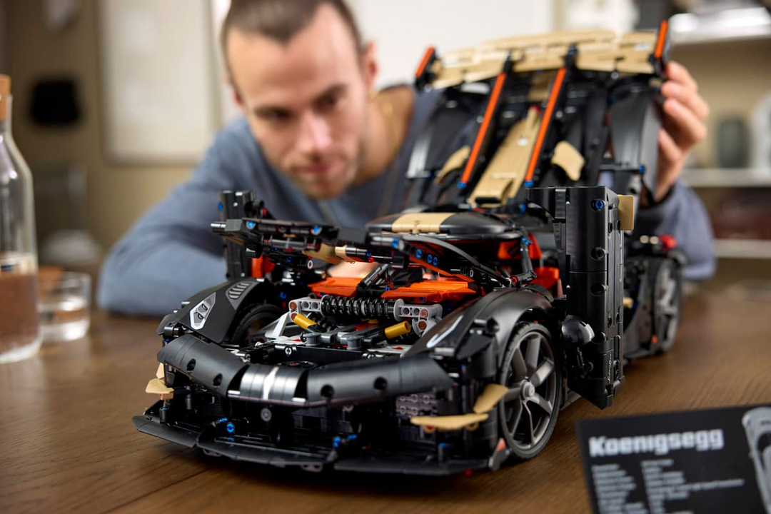 LEGO® Technic™ Koenigsegg Sadair's Spear Megacar 42232