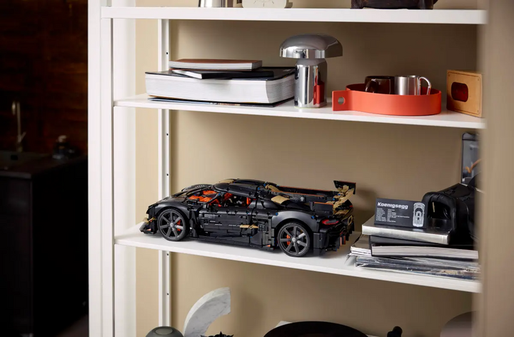 LEGO® Technic™ Koenigsegg Sadair's Spear Megacar 42232