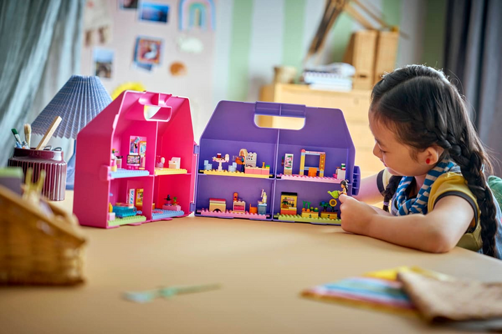 LEGO® Friends Creative Dollhouse Suitcase 42697