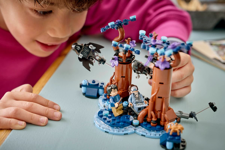 LEGO® Harry Potter™ Forbidden Forest™: Expecto Patronum 76475
