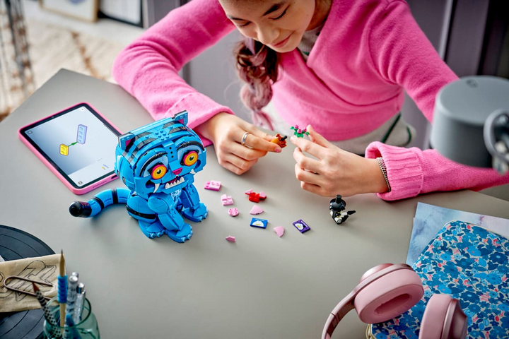 LEGO® KPop Demon Hunters™ Derpy Tiger and Sussie Bird 72537