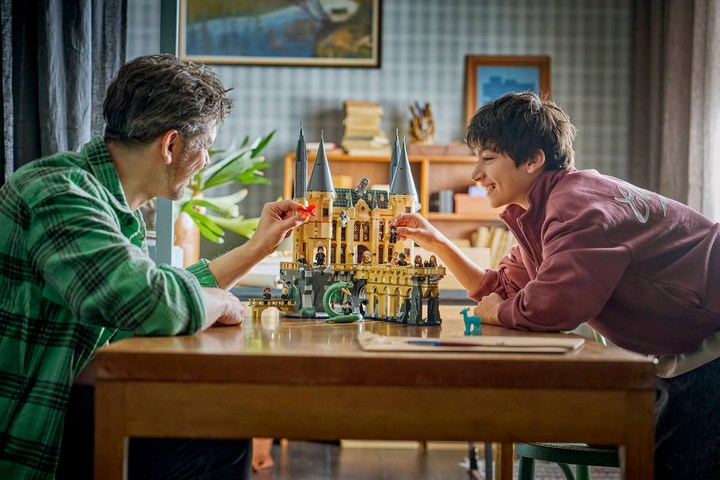 LEGO® Harry Potter™ Hogwarts™ Castle: East Wing 76473