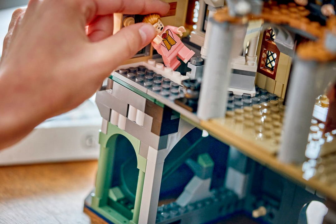 LEGO® Harry Potter™ Hogwarts™ Castle: East Wing 76473