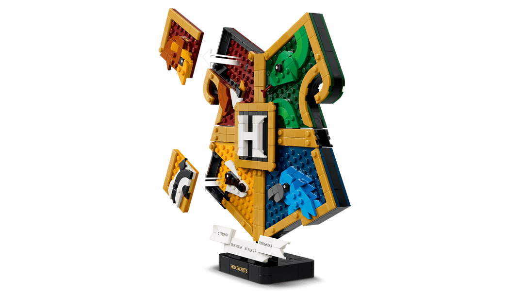 LEGO® Harry Potter™ Hogwarts™ House Crest 76462