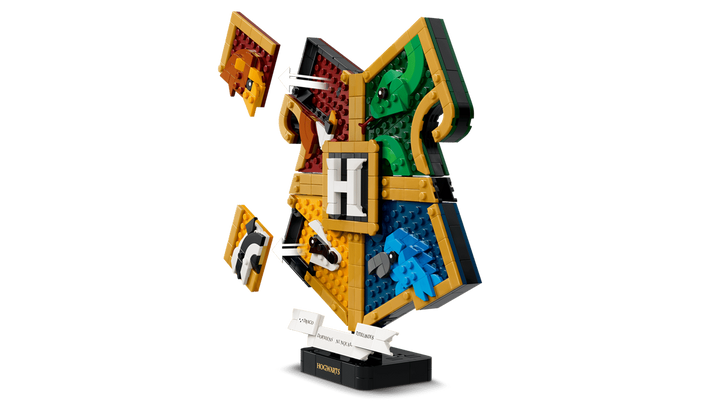 LEGO® Harry Potter™ Hogwarts™ House Crest 76462