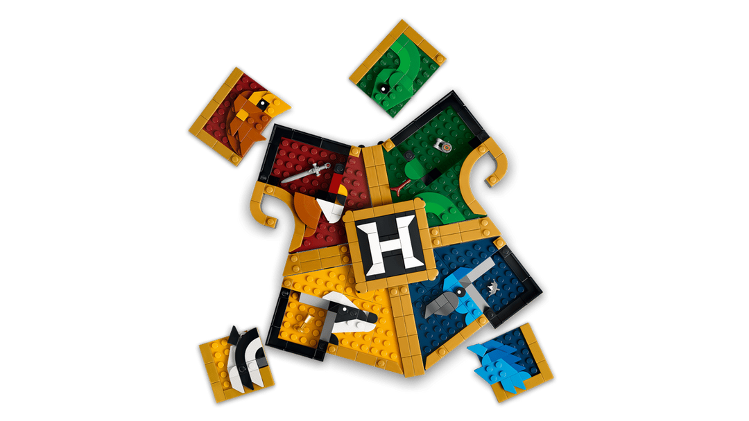 LEGO® Harry Potter™ Hogwarts™ House Crest 76462