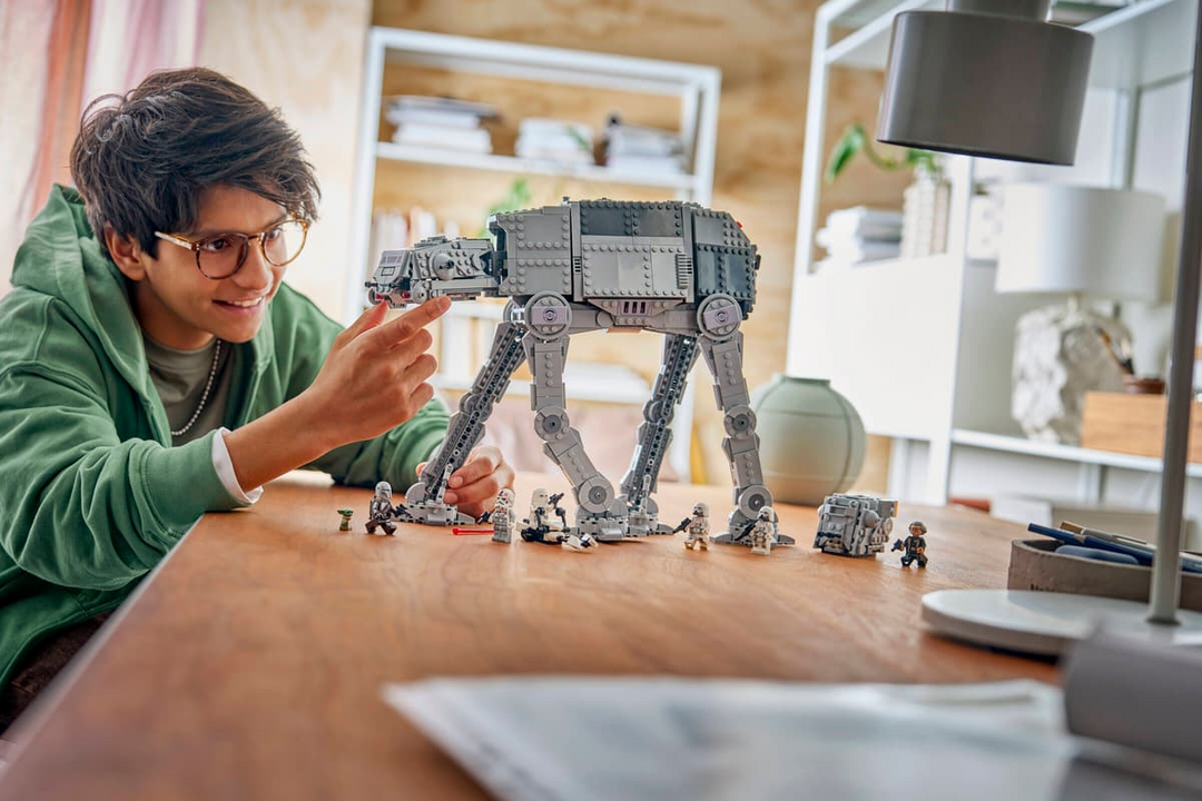 LEGO® Star Wars™ Imperial Remnant AT-AT™ with INT-4 75454