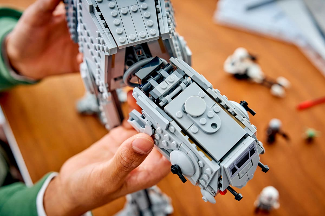 LEGO® Star Wars™ Imperial Remnant AT-AT™ with INT-4 75454