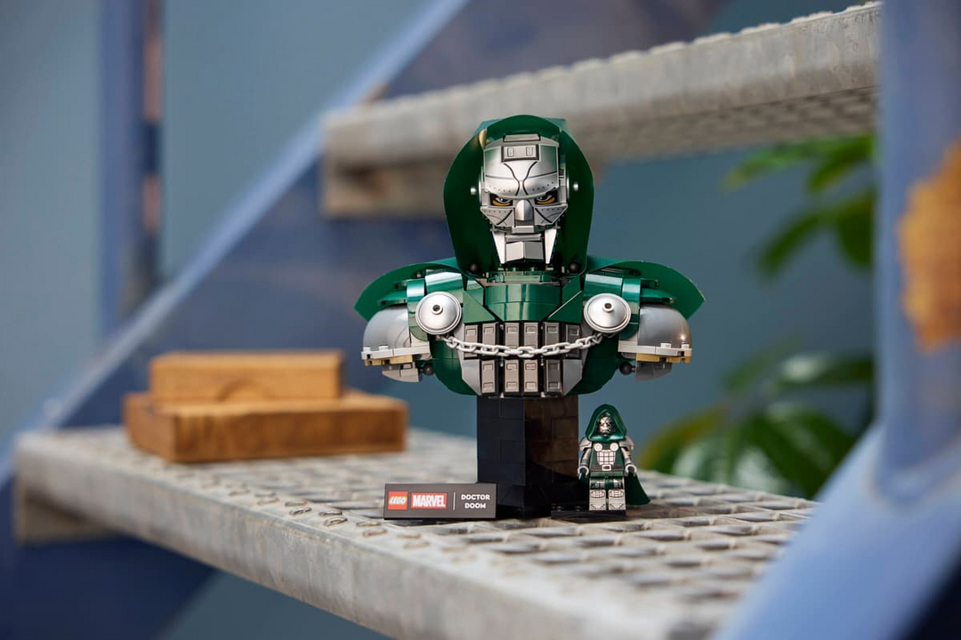 LEGO® Marvel Doctor Doom Bust 76345