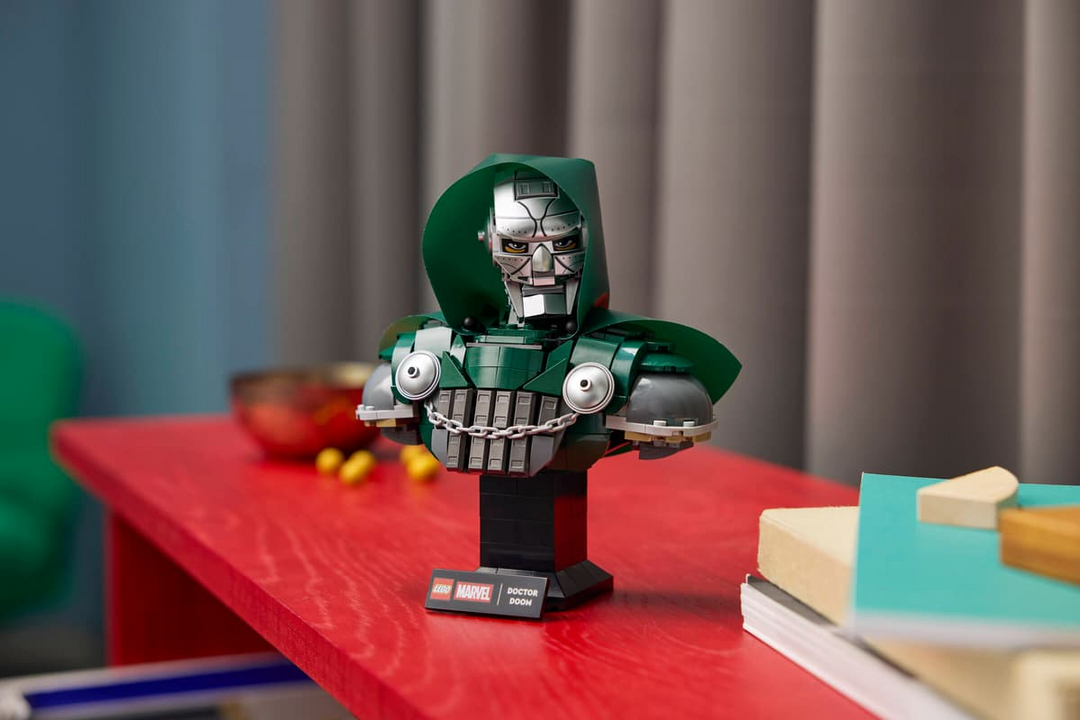 LEGO® Marvel Doctor Doom Bust 76345