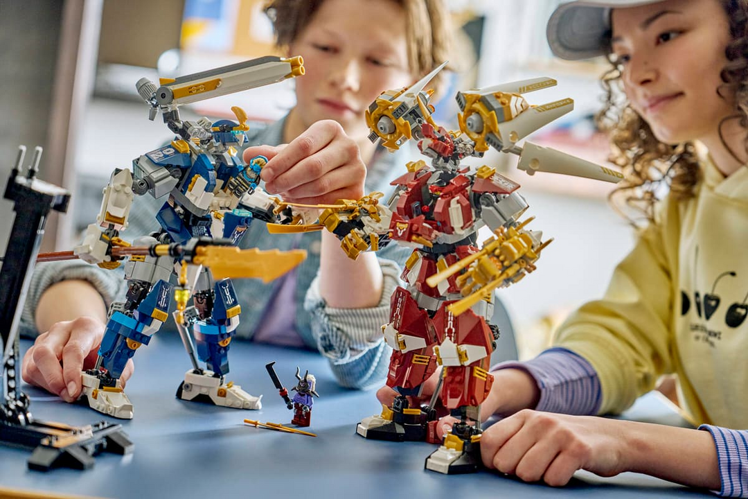 LEGO® NINJAGO® The Twin Titan Mechs 71870