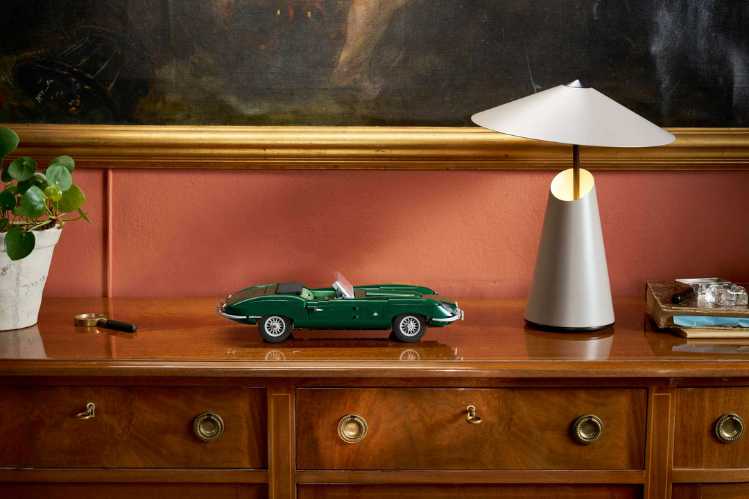 LEGO® Icons Jaguar E-Type 11381