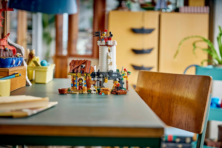 LEGO® Creator 3-in-1 Iconic Pirate Ship 31387