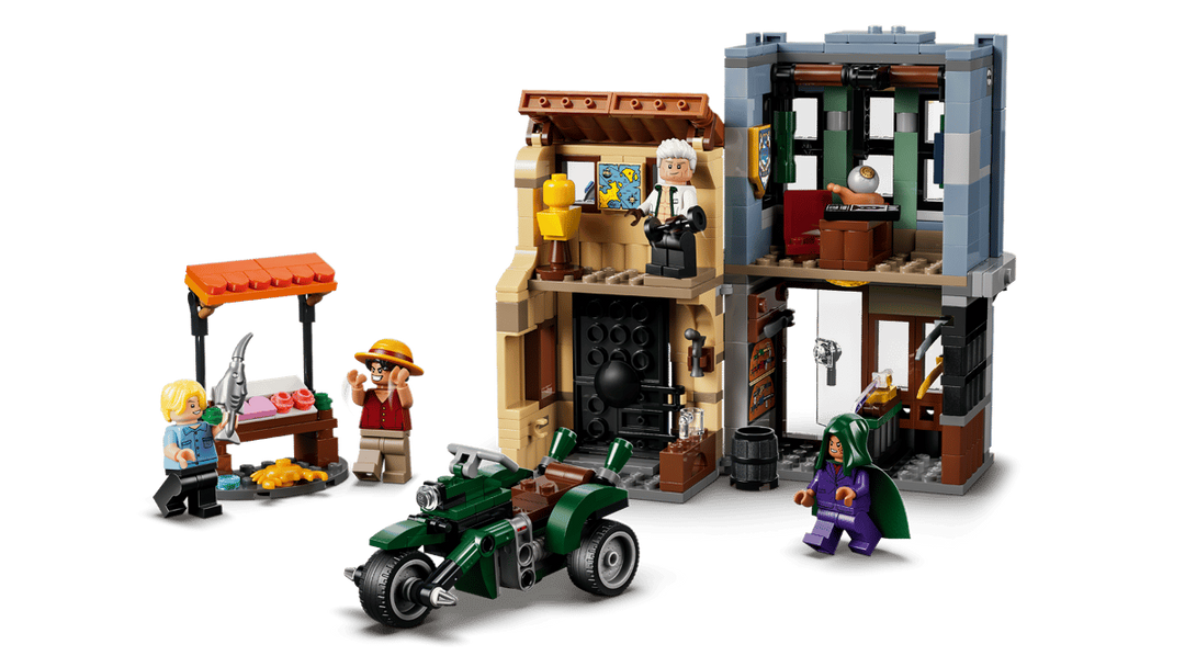 LEGO® One Piece Showdown with Captain Smoker 75642