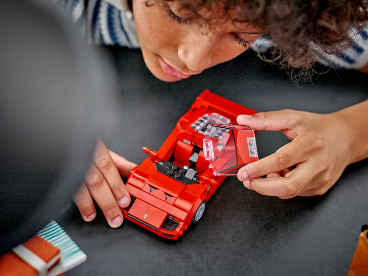 LEGO® Speed Champions Ferrari F40 Supercar 76934
