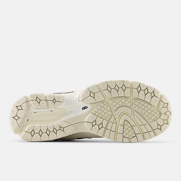 New Balance 2002R 'Beige/Black'