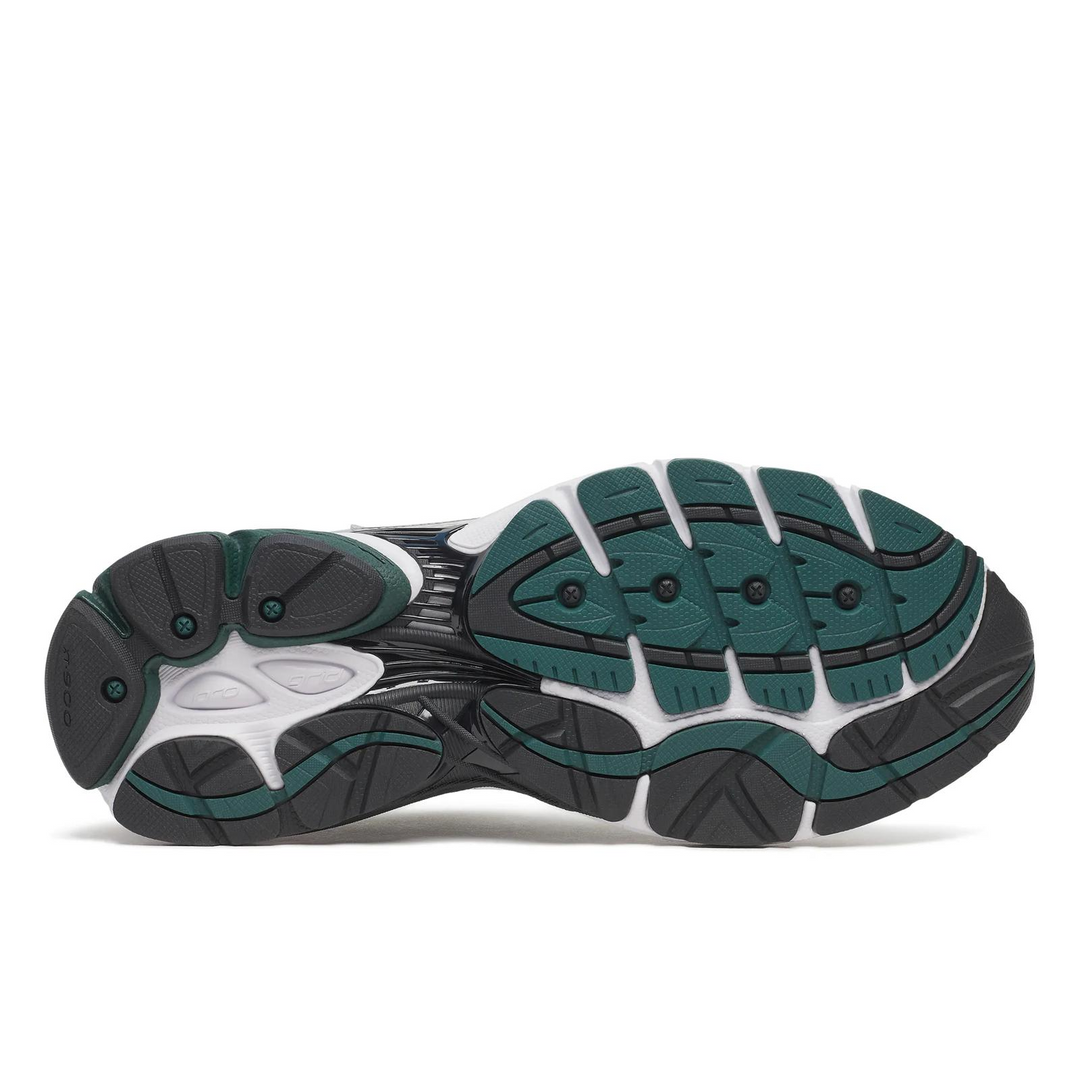 Saucony Omni 9 'Pine Green'