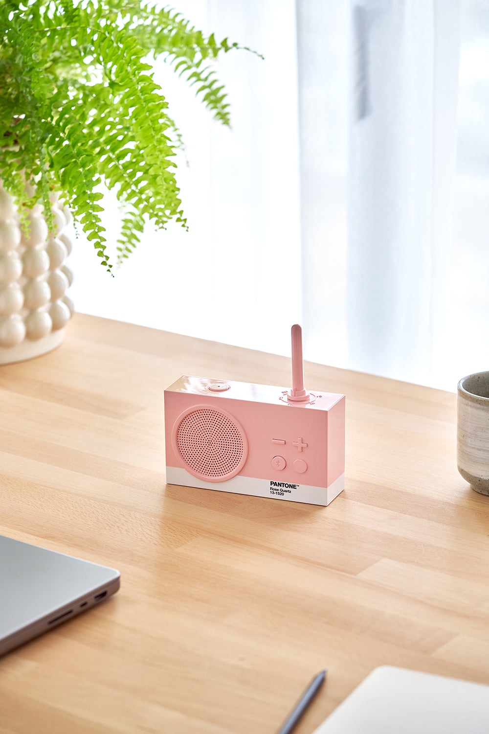 Lexon X Pantone Tykho 3 Bluetooth Speaker & Radio 'Rose Qaurtz'