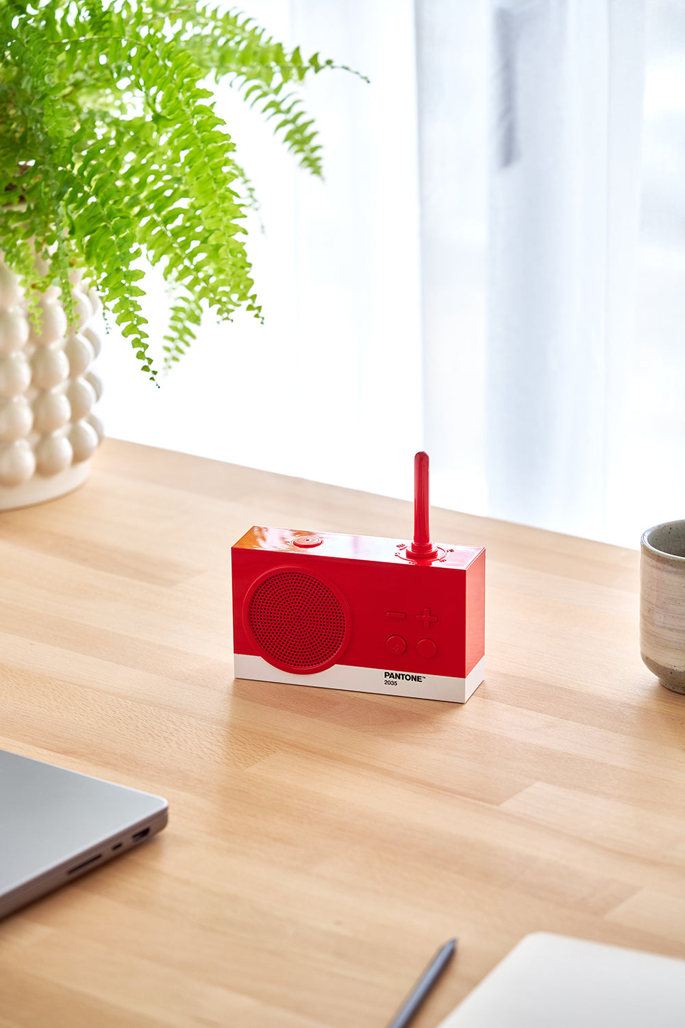 Lexon X Pantone Tykho 3 Bluetooth Speaker & Radio 'Red'