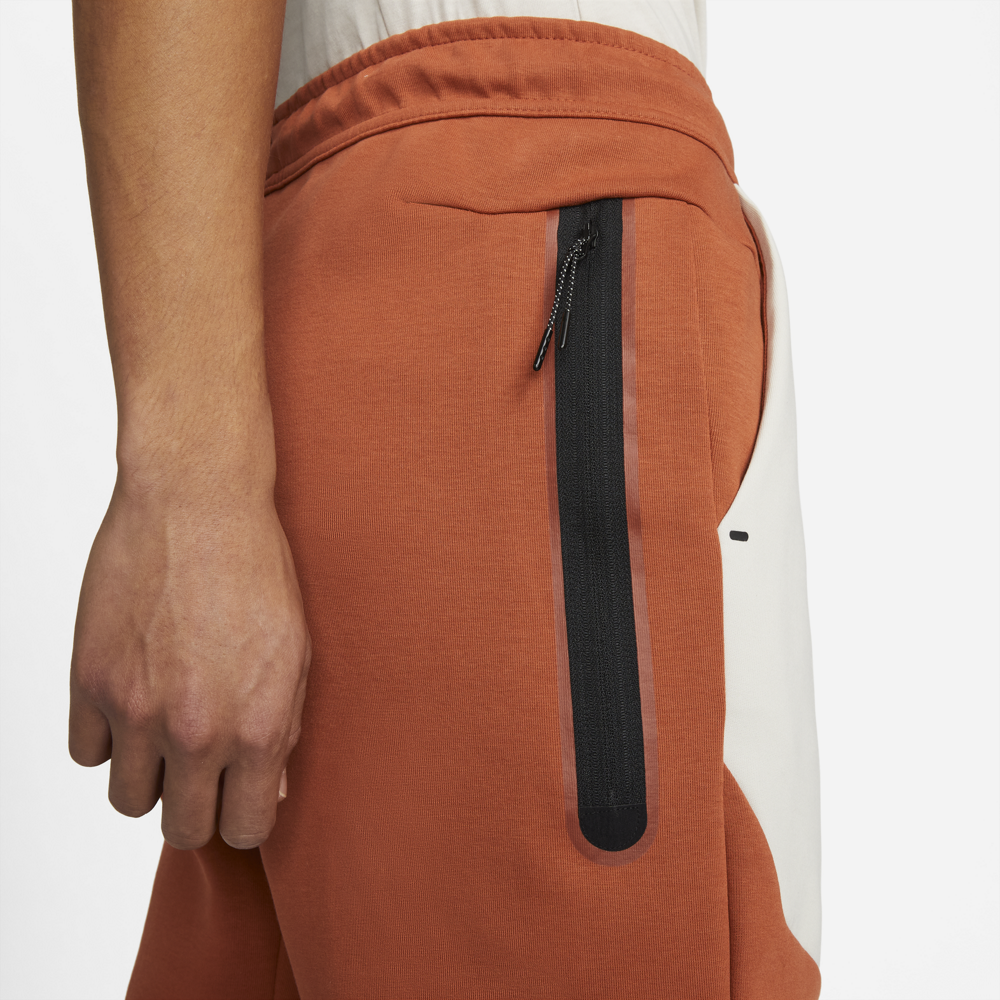Nike sportswear discount tech fleece orange